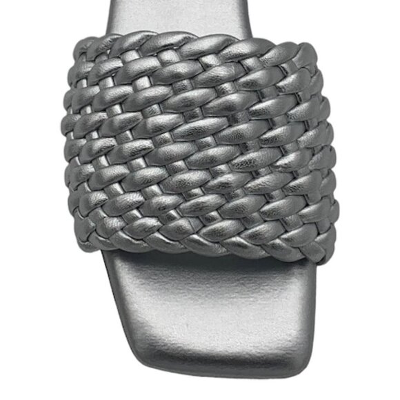 NWT Vince Camuto Leather Quilted Slide Sandals  Arissa Silver - Picture 2 of 4